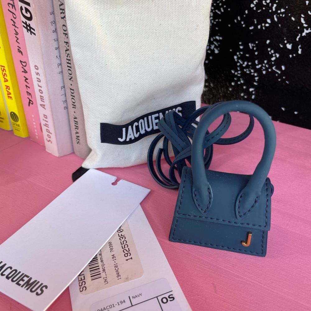 JACQUEMUS LE PETIT CHIQUITO